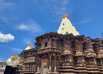 Shree-ambabai-mahalakshmi-temple-Temples-Kolhapur-Maharashtra-3