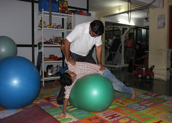 Shree-physiotherapy-and-rehabilitation-centre-Physiotherapists-Aurangabad-Maharashtra-3