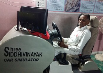 Shree-siddhivinayak-motor-driving-training-school-Driving-schools-Surat-Gujarat-2