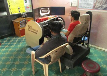 Shree-siddhivinayak-motor-driving-training-school-Driving-schools-Surat-Gujarat-3