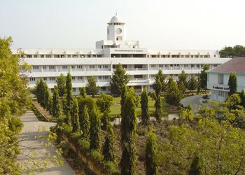 Shree-swaminarayan-gurukul-vidyalaya-Cbse-schools-Gandhinagar-Gujarat-1
