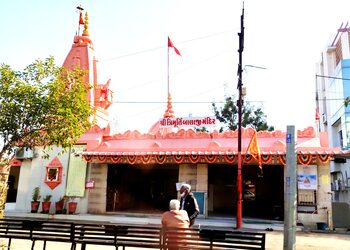 Shree-trimurti-balaji-temple-Temples-Rajkot-Gujarat-1
