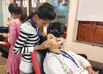 Shreyasis-beauty-salon-training-center-Beauty-parlour-Uttarpara-hooghly-West-bengal-1