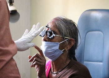 Shri-ganesh-vinayak-eye-hospital-Lasik-surgeon-Pandri-raipur-Chhattisgarh-2