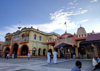 Shri-siddaroodha-swami-math-Temples-Hubballi-dharwad-Karnataka-1