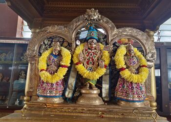 Shrungagiri-sri-shanmukha-swami-gudi-Temples-Bangalore-Karnataka-2