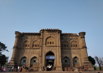 Shrusti-tours-and-travels-Car-rental-Muddebihal-bijapur-vijayapura-Karnataka-2