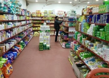Silpukhuri-shopping-corner-Grocery-stores-Guwahati-Assam-2
