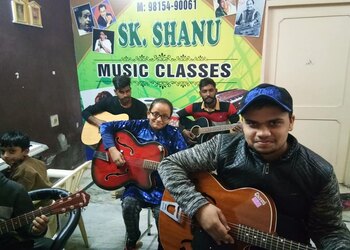 Sk-shanu-music-classes-Guitar-classes-Ludhiana-Punjab-3