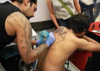 Skin-graphic-tattoos-Tattoo-shops-Lakkar-bazaar-shimla-Himachal-pradesh-3