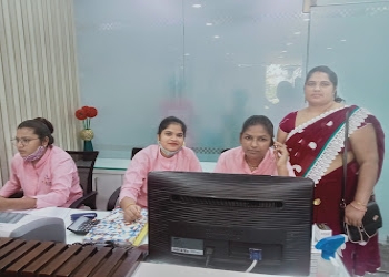 Skin-hair-clinic-cosmetology-center-Dermatologist-doctors-Civil-lines-raipur-Chhattisgarh-1