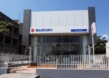 Sky-suzuki-Motorcycle-dealers-Malegaon-Maharashtra-1