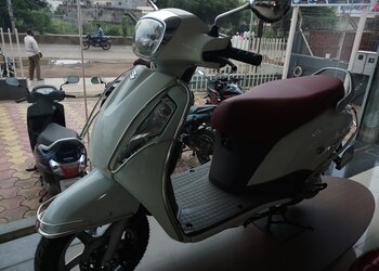 Sky-suzuki-Motorcycle-dealers-Malegaon-Maharashtra-2