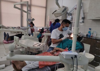 Smile-saviors-dental-clinic-and-implant-centre-Dental-clinics-Patiala-Punjab-3