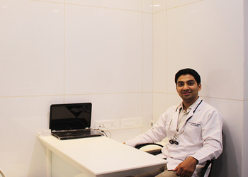 Smilessence-dental-clinic-Dental-clinics-Mumbai-central-Maharashtra-2