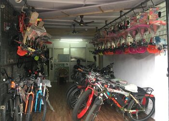 Somik-cycles-Bicycle-store-Chembur-mumbai-Maharashtra-2