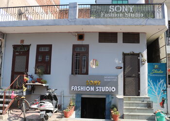 Sony-fashion-studio-Photographers-Vaishali-nagar-jaipur-Rajasthan-1