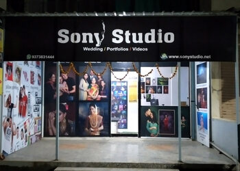 Sony-studio-Photographers-Yawal-Maharashtra-1