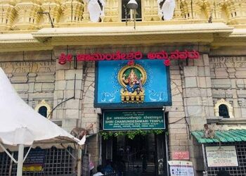 Sri-chamundeshwari-temple-Temples-Mysore-Karnataka-1