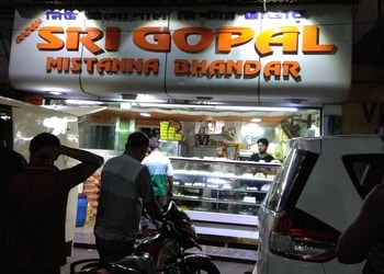 Sri-gopal-mistanna-bhandar-Sweet-shops-Kasba-kolkata-West-bengal-1