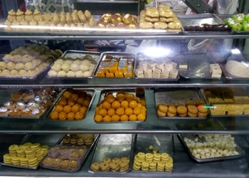 Sri-gopal-mistanna-bhandar-Sweet-shops-Kasba-kolkata-West-bengal-3