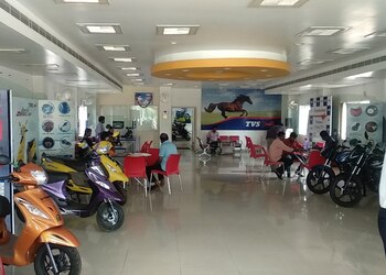 Sri-krishna-autos-Motorcycle-dealers-Melapalayam-tirunelveli-Tamil-nadu-2