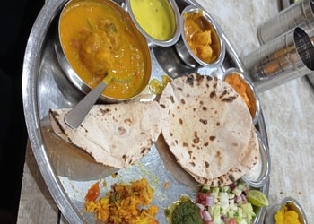 Sri-restaurant-suruchi-Pure-vegetarian-restaurants-Korba-Chhattisgarh-2