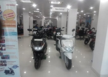 Sri-sai-yamaha-Motorcycle-dealers-Gandhi-maidan-patna-Bihar-3