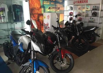 Ss-yamaha-Motorcycle-dealers-Thillai-nagar-tiruchirappalli-Tamil-nadu-2