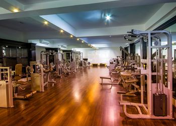 Stark-fitness-Gym-Ernakulam-junction-kochi-Kerala-2