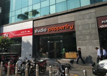 Studio-pepperfry-Furniture-stores-Deccan-gymkhana-pune-Maharashtra-1