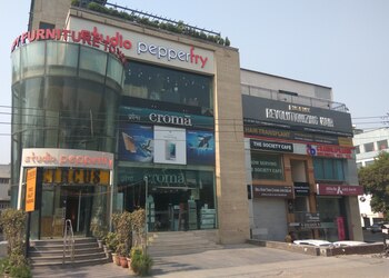 Studio-pepperfry-Furniture-stores-New-delhi-Delhi-1