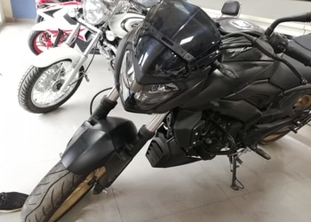 Subhash-bajaj-showroom-Motorcycle-dealers-Gorakhpur-Uttar-pradesh-2