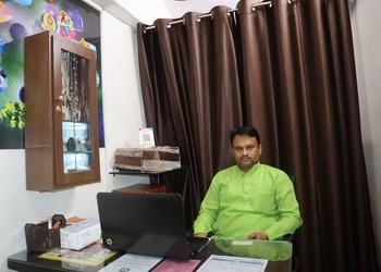 Sugriv-prasad-tiwari-Vastu-consultant-Thane-Maharashtra-2