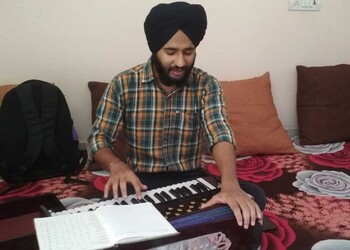 Sukhnaad-music-classes-Music-schools-Patiala-Punjab-3