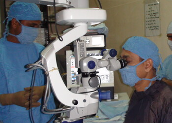 Suman-eye-hospital-and-laser-center-Eye-hospitals-Dhule-Maharashtra-1
