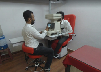 Sumeet-opticals-eye-care-Opticals-Latur-Maharashtra-3