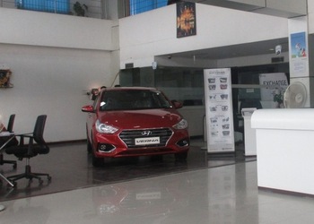 Surjeet-hyundai-Car-dealer-Annapurna-indore-Madhya-pradesh-3