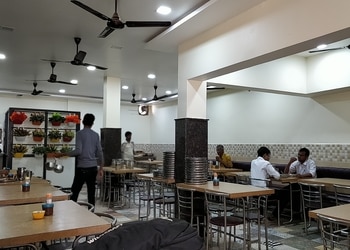 Suruchi-restaurant-Pure-vegetarian-restaurants-Nehru-nagar-bilaspur-Chhattisgarh-2
