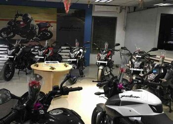 Susee-bajaj-Motorcycle-dealers-Tirunelveli-Tamil-nadu-2