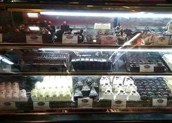 Swissyum-Cake-shops-Jadavpur-kolkata-West-bengal-2