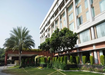 Taj-chandigarh-5-star-hotels-Chandigarh-Chandigarh-2