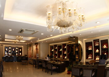 Tanishq-jewellery-Jewellery-shops-Kaulagarh-dehradun-Uttarakhand-2