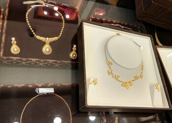 Tanishq-jewellery-Jewellery-shops-Rangbari-kota-Rajasthan-3