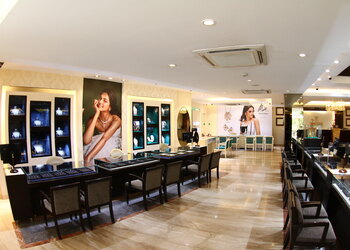 Tanishq-jewellery-Jewellery-shops-Sarkhej-ahmedabad-Gujarat-2