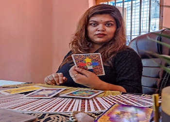 Tarot-with-meera-Tarot-card-reader-Haridevpur-kolkata-West-bengal-2