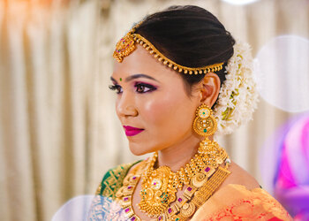 Tejaswini-nandu-bridal-studio-academy-Makeup-artist-Thane-Maharashtra-1