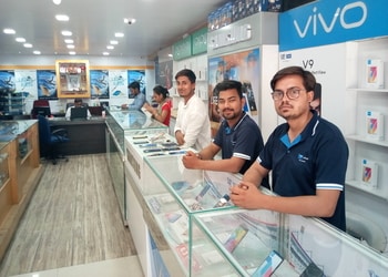 Telecom-world-Mobile-stores-Naini-allahabad-prayagraj-Uttar-pradesh-3