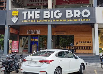 The-big-bro-Cafes-Panchkula-Haryana-1