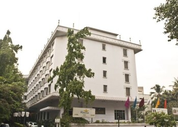 The-capitol-hotel-4-star-hotels-Bangalore-Karnataka-1